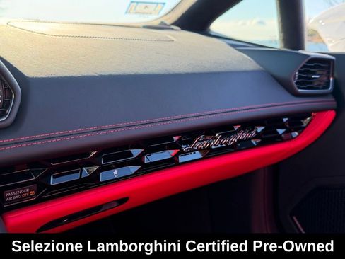 Used 2024 Lamborghini Huracan EVO image 37