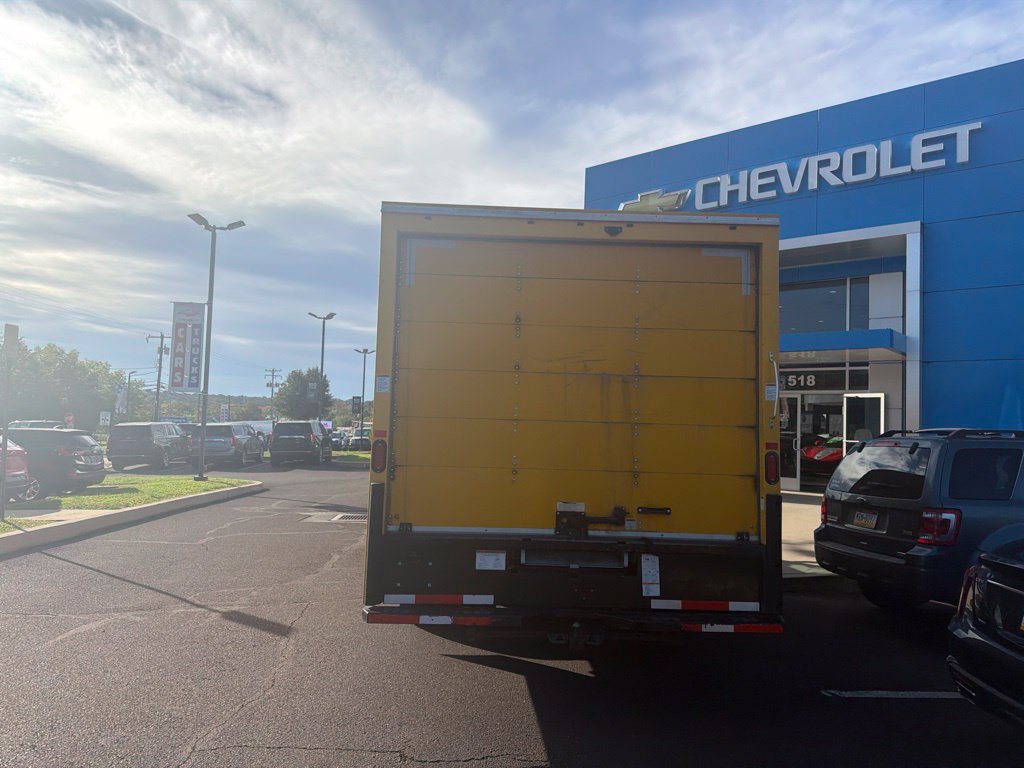 Used 2019 GMC Savana 3500 Extended w/ Driver Convenience Package RWD image 6