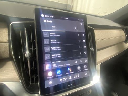 Certified 2025 Volvo XC90 B6 Plus image 19