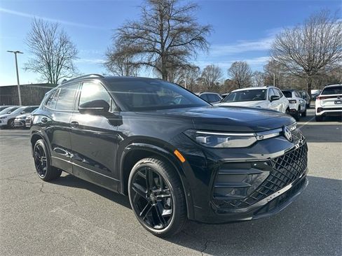 New 2026 Volkswagen Tiguan SE R-Line image 7