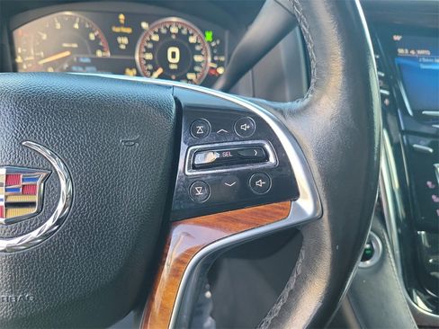 Used 2015 Cadillac Escalade Premium image 22
