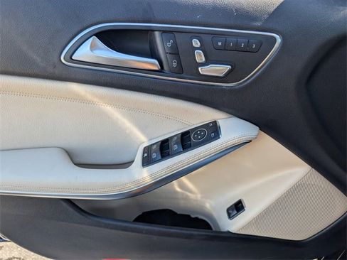 Used 2019 Mercedes-Benz GLA 250 GLA 250 image 28