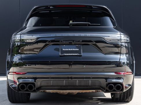 Certified 2023 Porsche Cayenne GTS AWD/4WD image 10