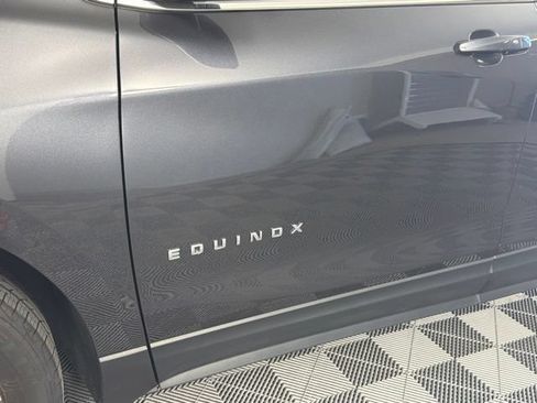 Used 2023 Chevrolet Equinox LT AWD/4WD image 11