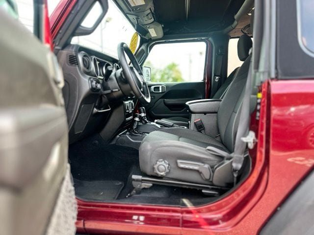 Used 2021 Jeep Wrangler Sport AWD/4WD image 10