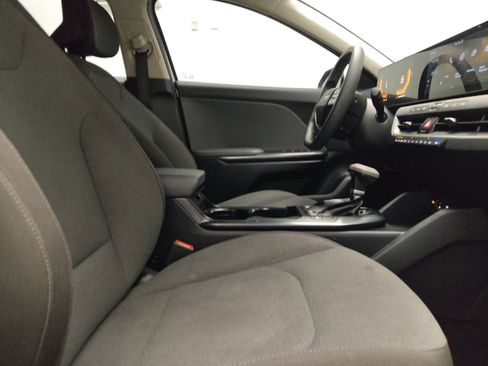 Used 2025 Kia K4 FWD image 21