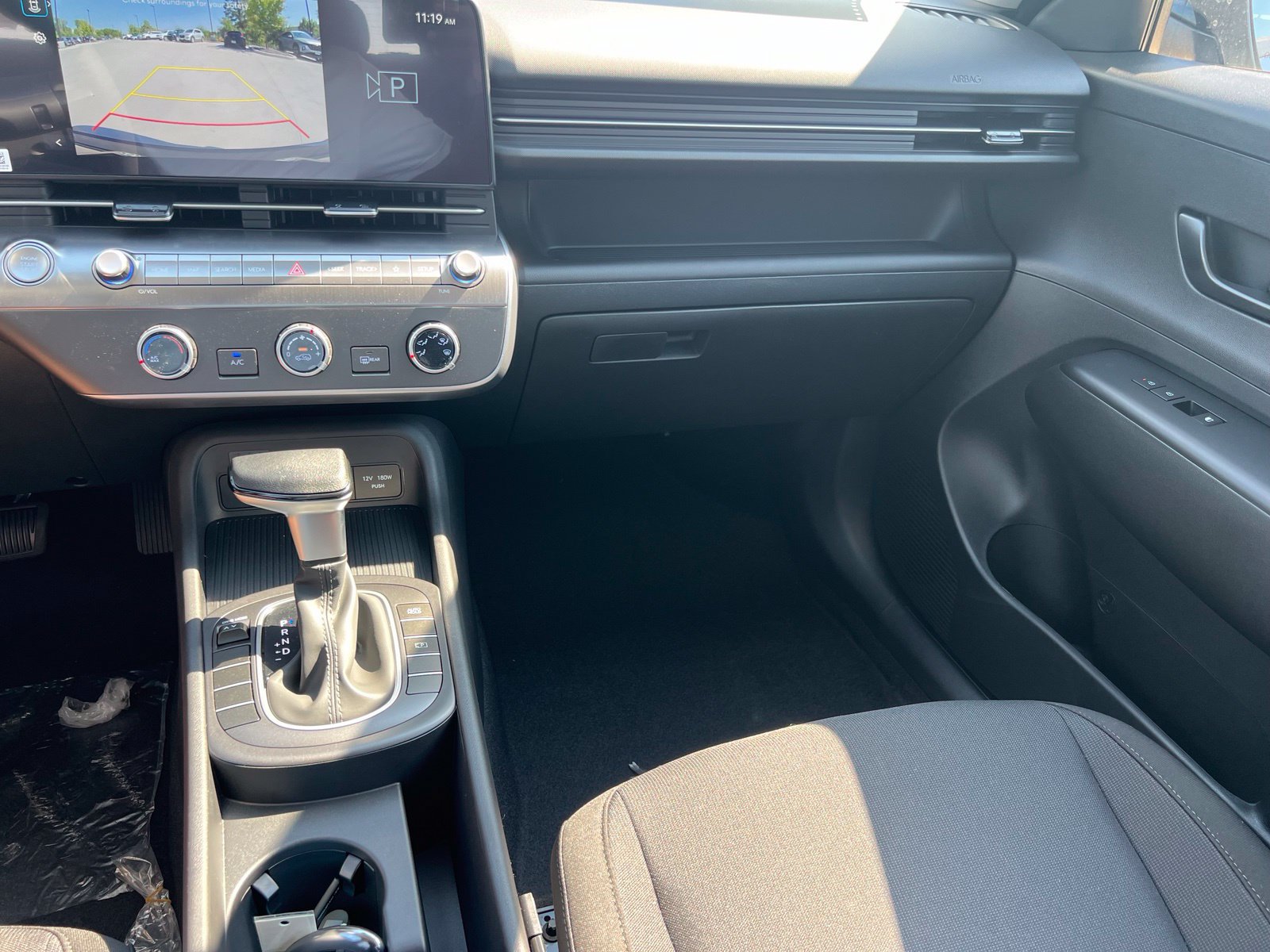 New 2027 Hyundai Kona SE FWD image 31