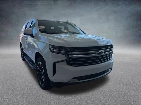 Used 2022 Chevrolet Tahoe LT w/ Luxury Package AWD/4WD image 5