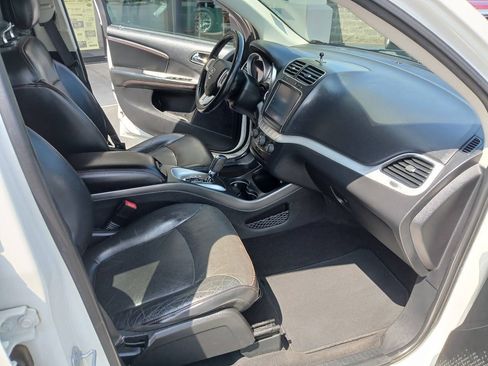 Used 2019 Dodge Journey GT AWD/4WD image 17