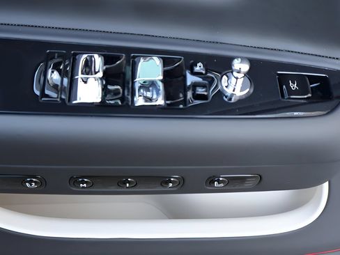 New 2026 Rolls-Royce Spectre AWD/4WD image 12