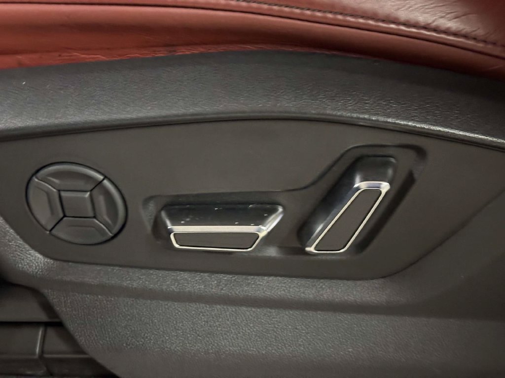 Used 2023 Audi SQ7 Prestige w/ Sport Package AWD/4WD image 23