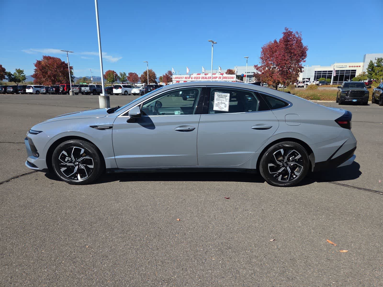 Used 2025 Hyundai Sonata SEL FWD image 11