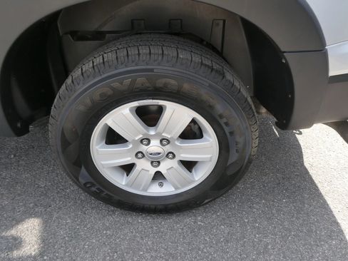 Used 2010 Ford Explorer Sport Trac XLT image 29