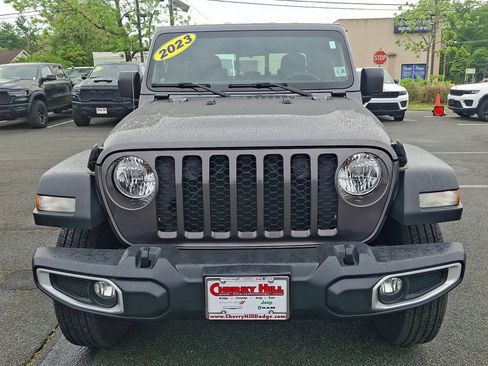 Used 2023 Jeep Gladiator Sport w/ Trailer Tow Package AWD/4WD image 8