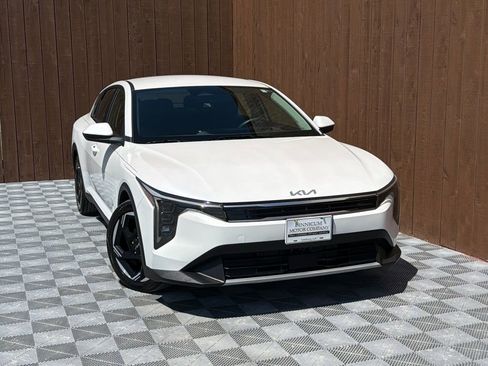 Used 2025 Kia K4 EX FWD image 9