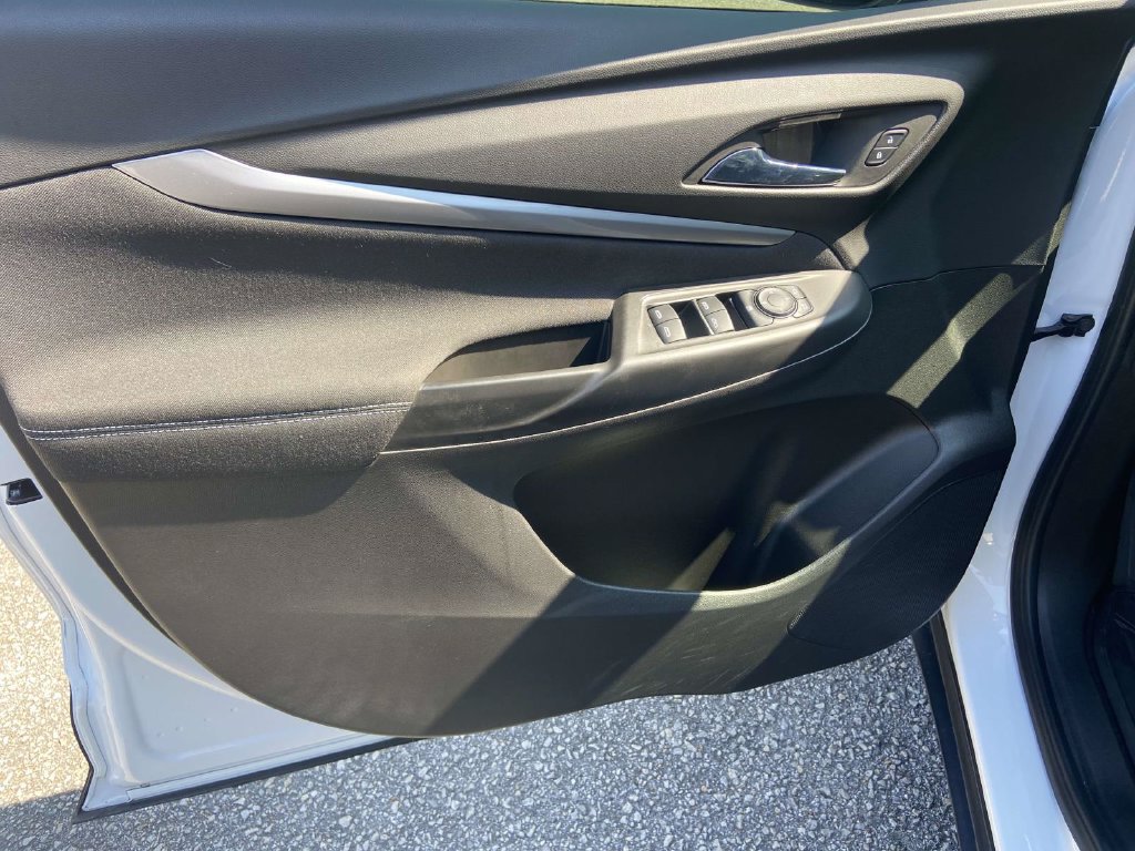 Used 2023 Chevrolet Bolt EUV LT w/ Comfort Package FWD image 12