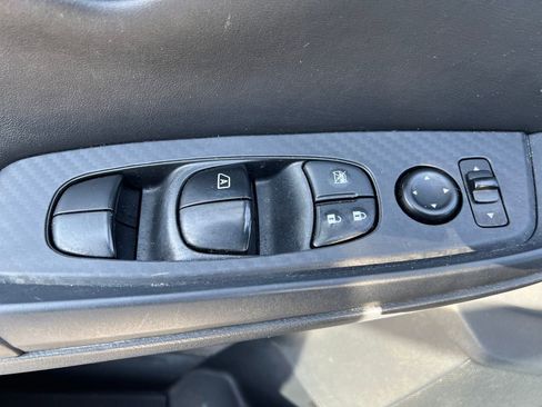 Used 2022 Nissan Sentra SV image 12