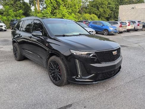 Used 2020 Cadillac XT6 Sport w/ Platinum Package AWD/4WD image 1
