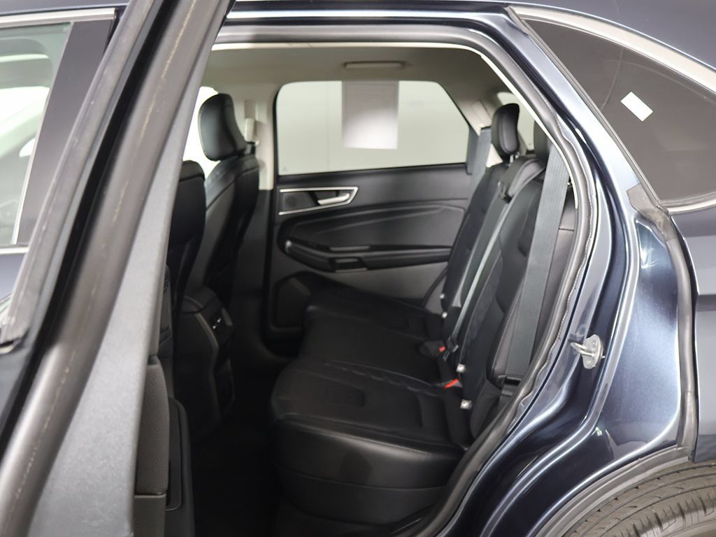 Used 2023 Ford Edge Titanium w/ Equipment Group 301A AWD/4WD image 32