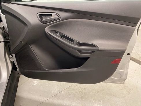 Used 2014 Ford Focus S FWD image 22