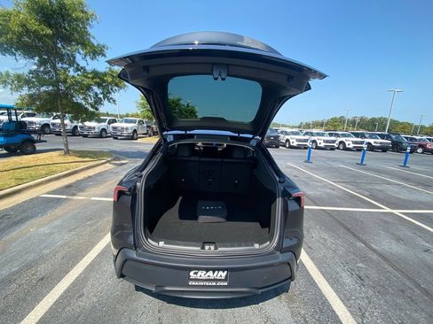 Used 2026 Tesla Model Y AWD image 22