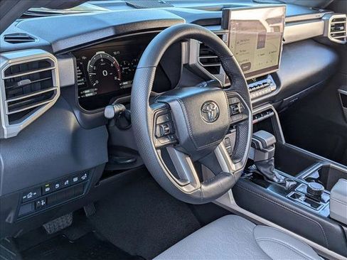 Used 2025 Toyota Tundra Limited image 10