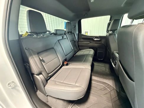 Used 2023 Chevrolet Silverado 1500 LTZ AWD/4WD image 25