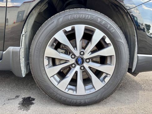Used 2018 Subaru Outback 3.6R Touring AWD/4WD image 32
