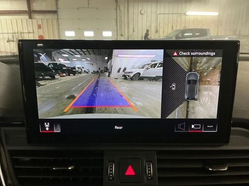 Certified 2025 Audi Q5 2.0T Premium Plus w/ Premium Plus Package AWD/4WD image 26