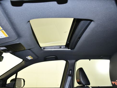 Certified 2023 Honda Passport TrailSport image 40