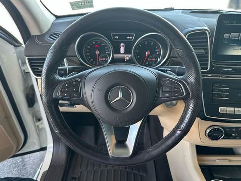 Used 2017 Mercedes-Benz GLS 450 4MATIC image 15