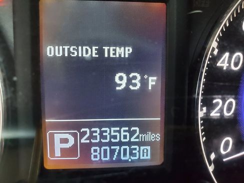 Used 2016 INFINITI QX70 2WD image 19