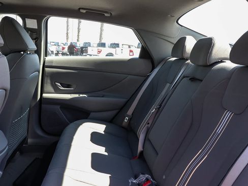 New 2026 Hyundai Elantra SEL Sport FWD image 22