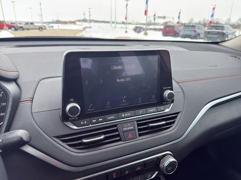 Used 2019 Nissan Altima 2.5 SR image 17