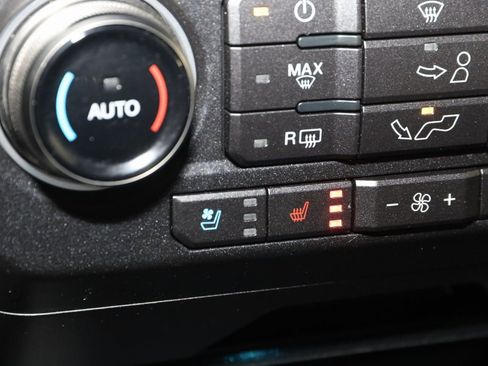 Used 2018 Ford F150 Raptor w/ Equipment Group 802A Luxury image 8