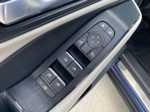 Certified 2023 Nissan Rogue SL w/ SL Premium Package FWD image 11