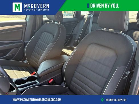 Used 2023 Volkswagen Jetta Sport FWD image 11