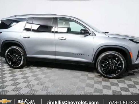 New 2026 Chevrolet Traverse LT w/ Midnight/Sport Edition image 2