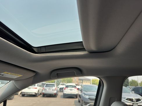 Used 2022 Honda Pilot Elite image 29