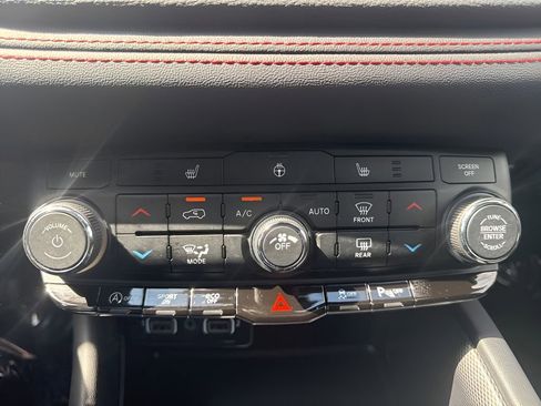 Used 2026 Dodge Durango GT RWD image 19