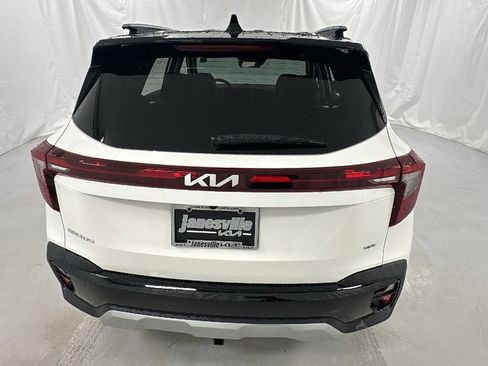 New 2026 Kia Seltos S AWD/4WD image 4