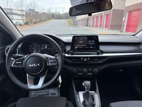 Used 2024 Kia Forte LXS w/ LXS Technology Package image 17