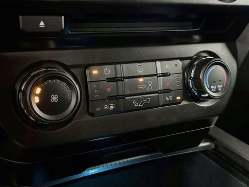 Used 2017 Ford F150 XLT w/ Equipment Group 302A Luxury AWD/4WD image 17