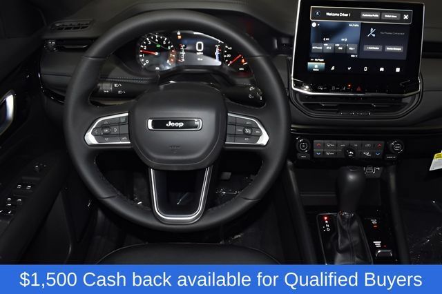 New 2026 Jeep Compass Latitude w/ Sun and Sound Group AWD/4WD image 16