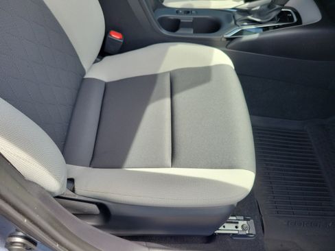 Used 2024 Toyota Corolla LE FWD image 18
