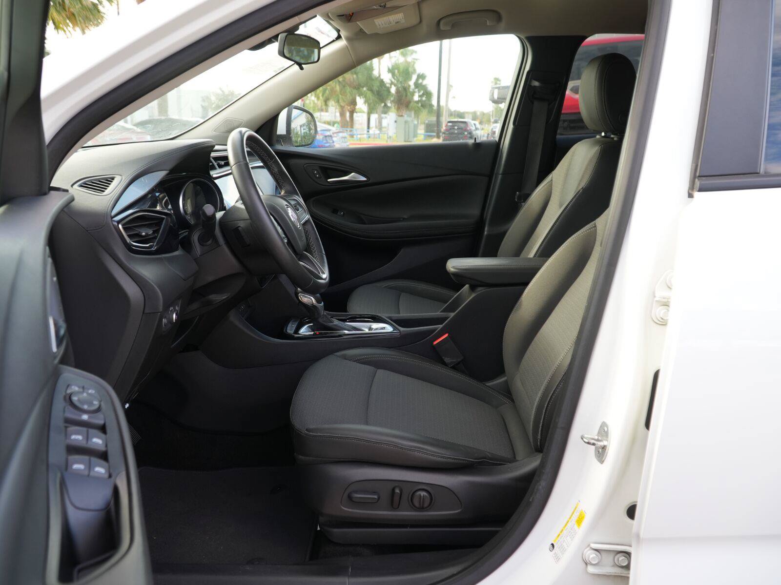 Used 2023 Buick Encore GX Preferred w/ Cold Weather Comfort Package FWD image 7