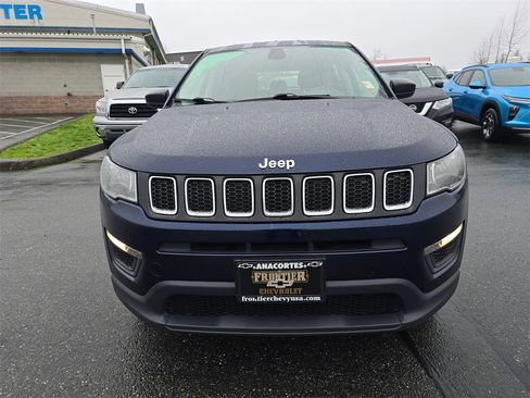 Used 2018 Jeep Compass Sport image 9