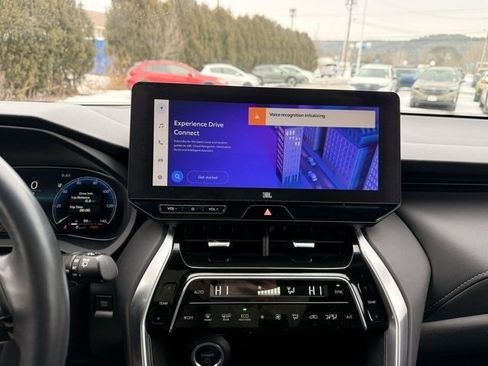 Used 2023 Toyota Venza Limited image 24