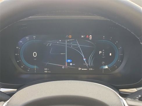 Certified 2025 Volvo XC60 B5 Plus image 18