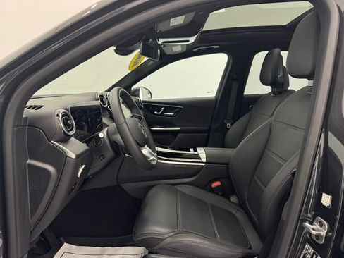 Certified 2026 Mercedes-Benz GLC 300 image 17